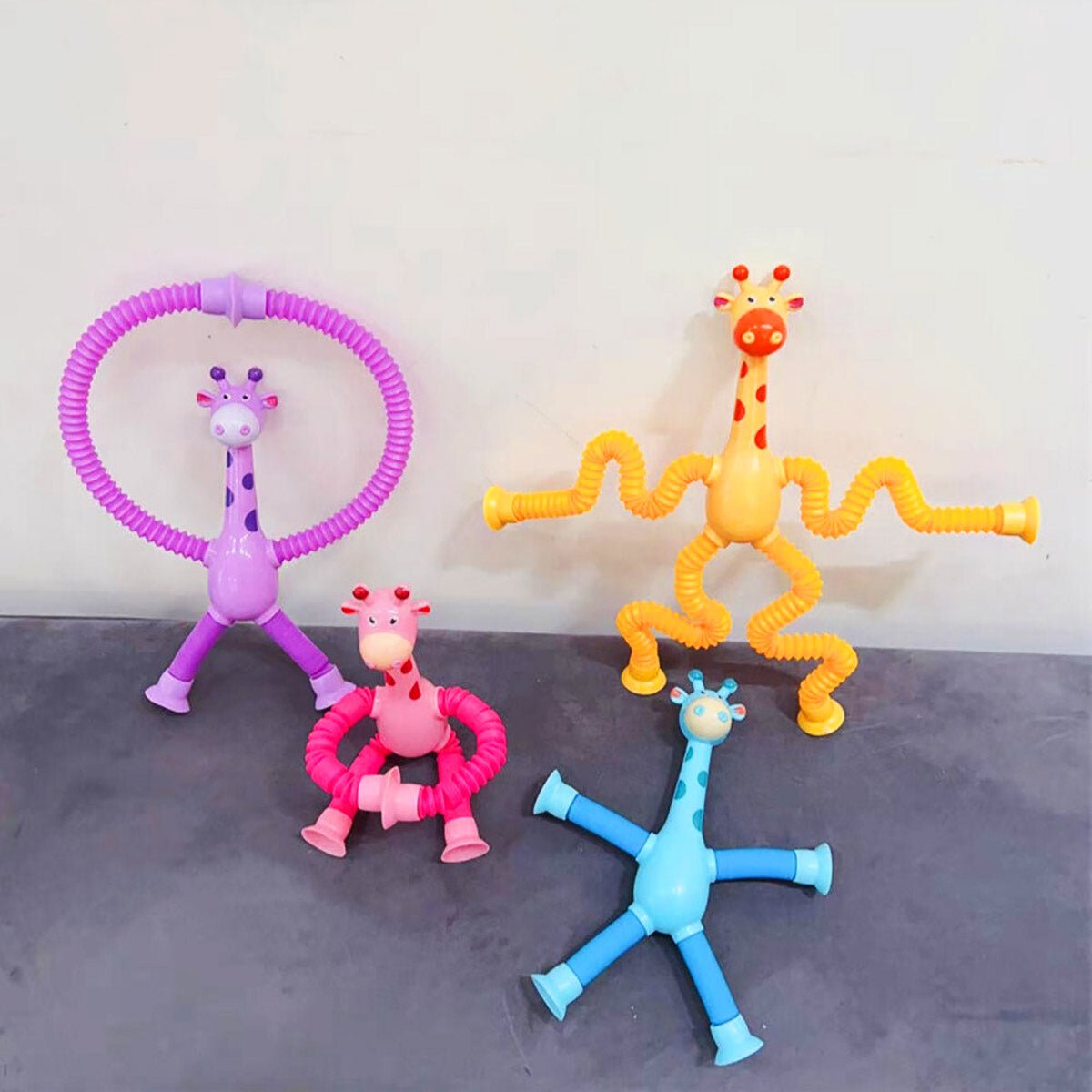 2 Pcs Giraffe Telescopic Sucker Pop Shape Changing Fidget Toys Kids