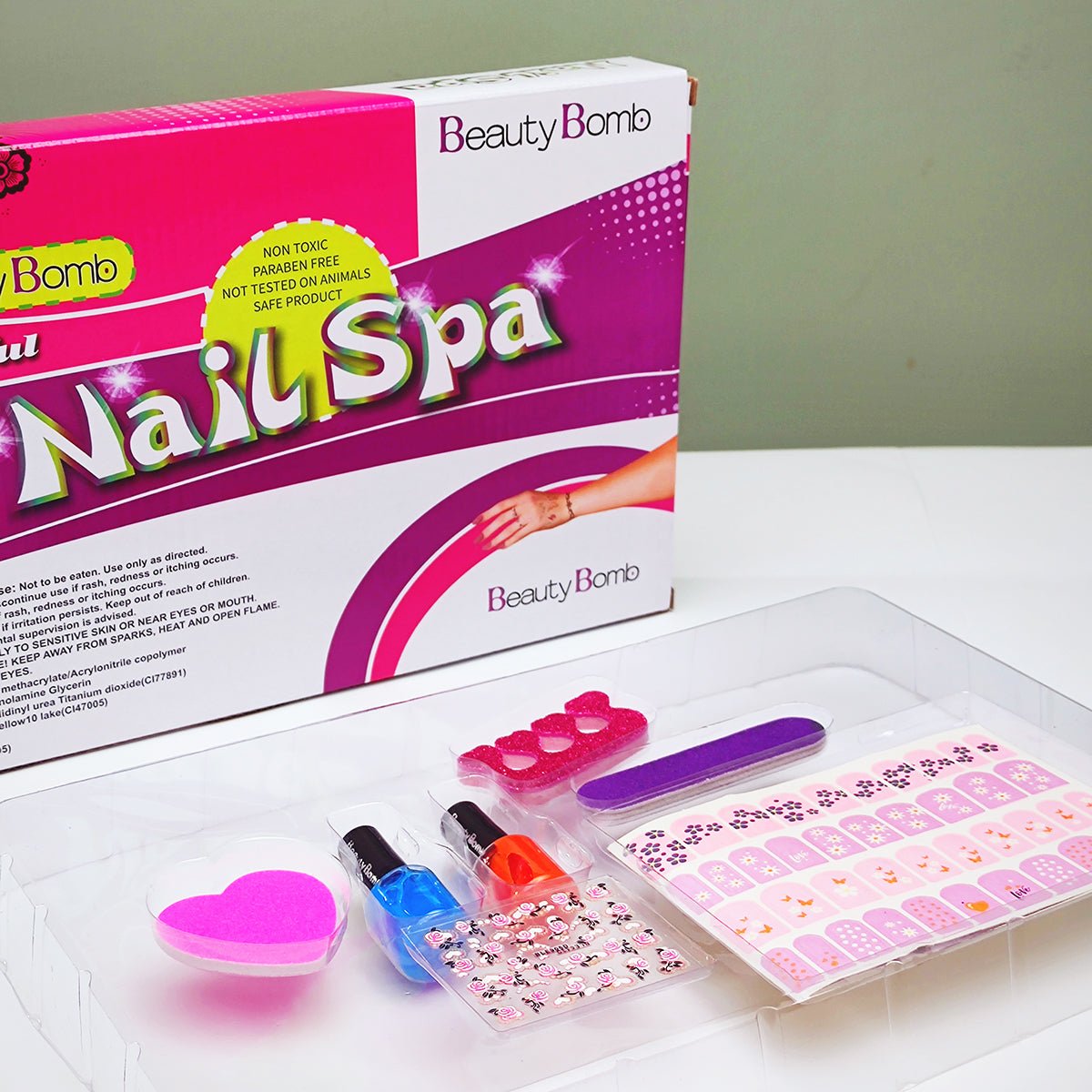 Nail Art Bomb Beauty Cosmetic Makeup Set for Girls