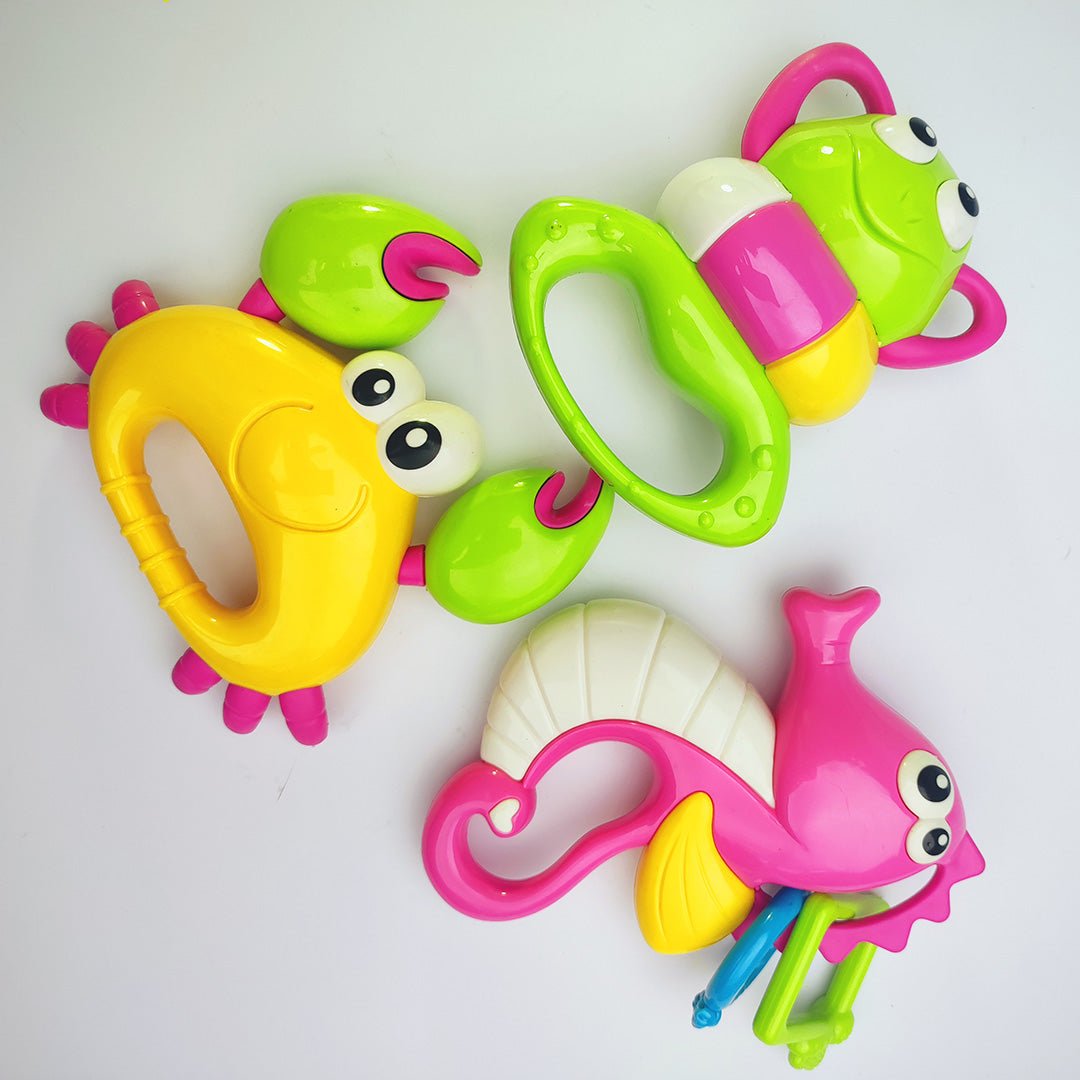 Pack of 6 RATTLING HUT Baby Rattling Toys