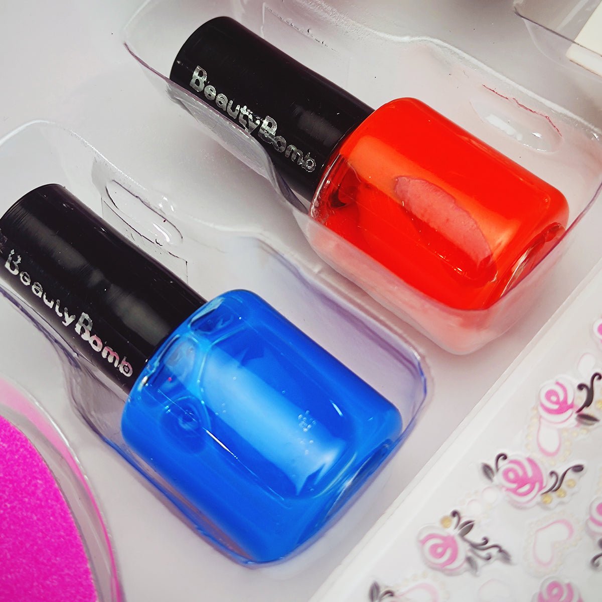 Nail Art Bomb Beauty Cosmetic Makeup Set for Girls
